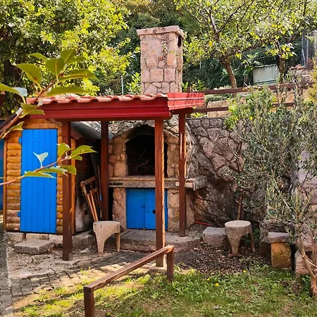 Apartament In With Wifi