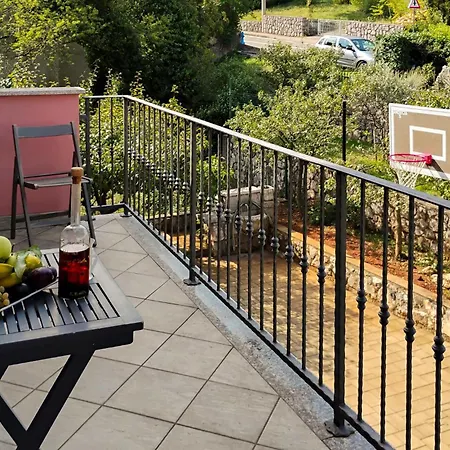 Apartament In With Wifi