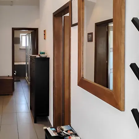 דירה In With Wifi Hreljin